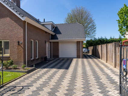 Kerkstraat 14