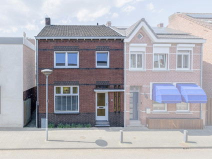 van Laerstraat 11