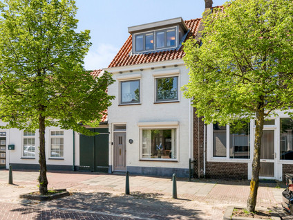Voorstraat 32