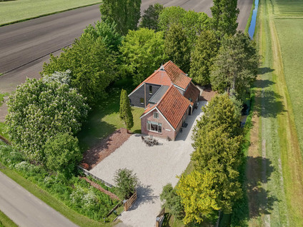 Middenweg 156
