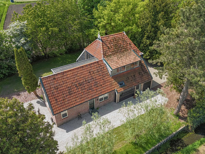 Middenweg 156
