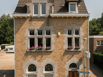 Burg. Slanghenstraat 11