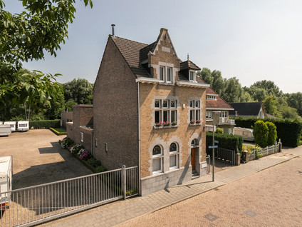 Burg. Slanghenstraat 11