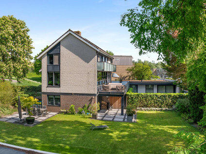 Kloosterlaan 8