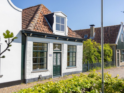 De Ruyterstraat 106