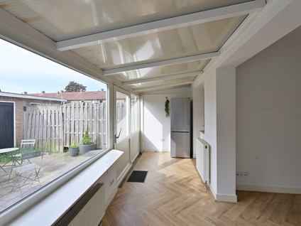 P.M.R. Versteeghstraat 6