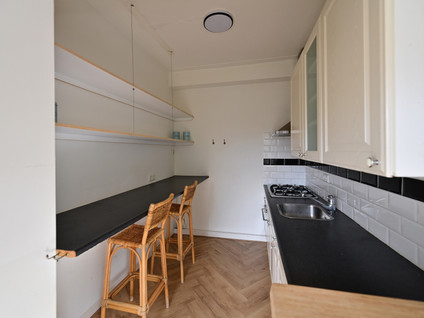 P.M.R. Versteeghstraat 6