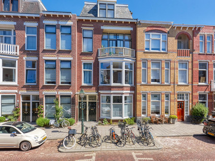 Van Weede van Dijkveldstraat 49