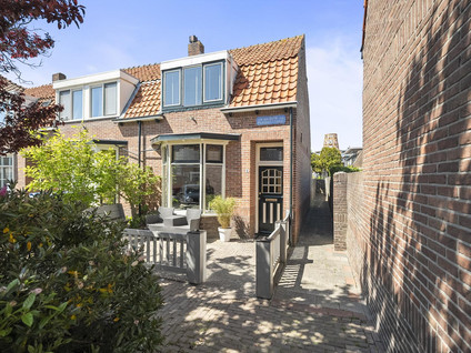 van der Duyn van Maasdamstraat 8