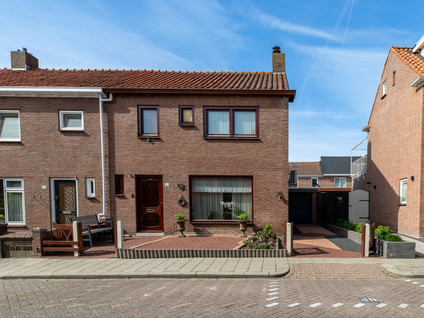 Zeeasterstraat 24