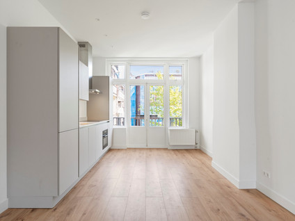 Admiraal De Ruijterweg 160 2