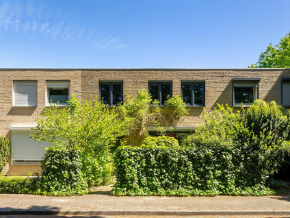 Nobelstraat 25