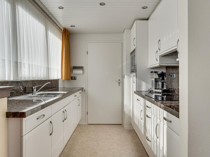 Parallelweg 10