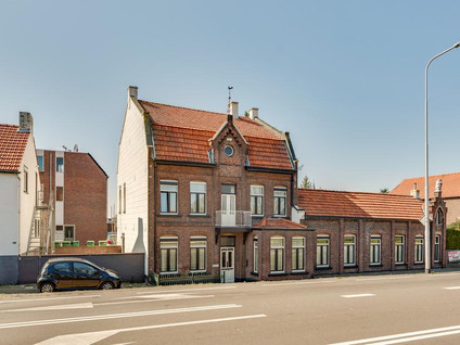 Aan Vijftien 16