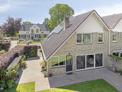 Dorpsstraat 24
