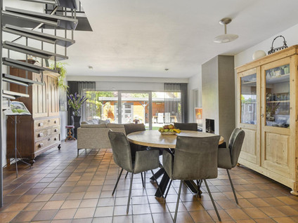 Dorpsstraat 24