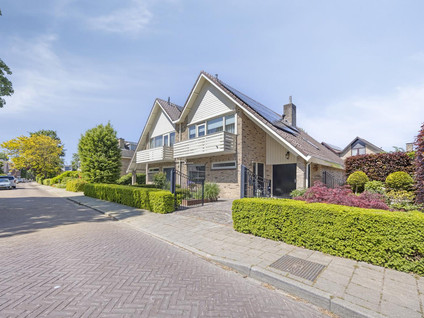 Dorpsstraat 24