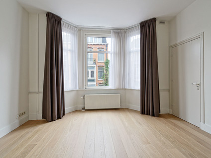 Banstraat 28 2