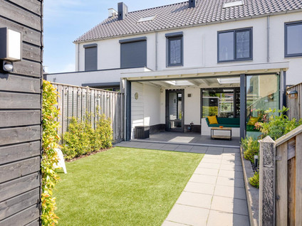De Veilingmeester 8