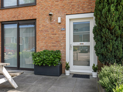 Pernisstraat 104
