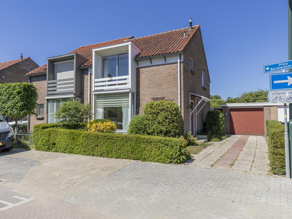 Prins Bernhardstraat 9
