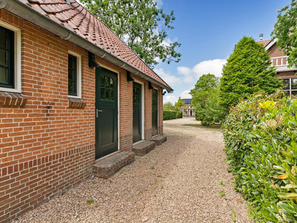 Oosteinde 38