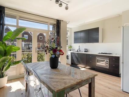 Luzacstraat 28B 02