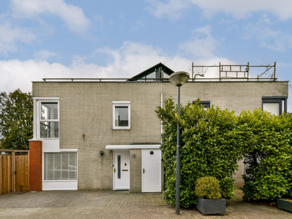 Haya Van Someren-Downerstraat 1