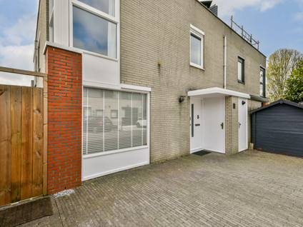 Haya Van Someren-Downerstraat 1