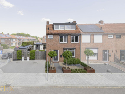 von Hundtstraat 19