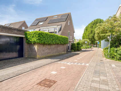 Nienke van Hichtumpad 110