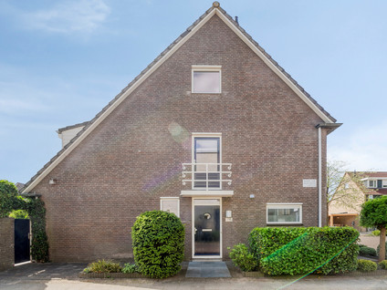 Nienke van Hichtumpad 110