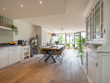 Van Weedestraat 77