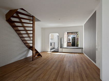 De Ruijterstraat 2