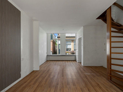 De Ruijterstraat 2
