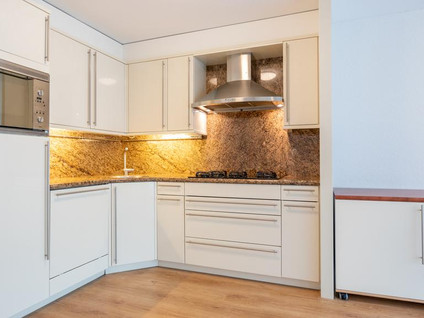 Lasserstraat 18