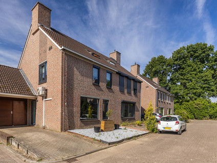 Van Lintrehof 6