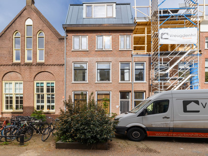 Adriaanstraat 28A