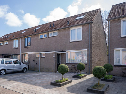 Theodora Versteeghstraat 62