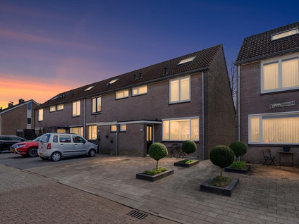 Theodora Versteeghstraat 62