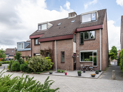 Elegastburg 24