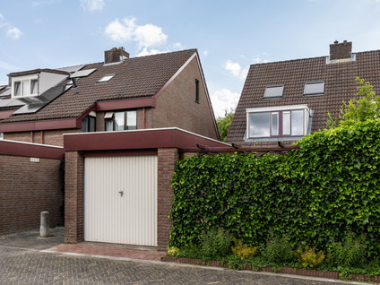 Elegastburg 24