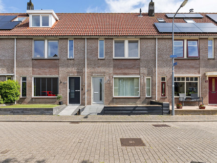 Kanteel 32