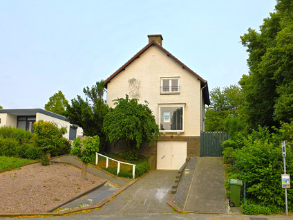 Pastoor van Eijsstraat 2