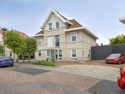 Binnenkamer 44
