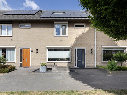Raadhuisstraat 243