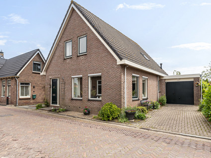 Sint Nicolaasstraat 9