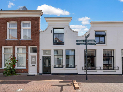 Voorstraat 72
