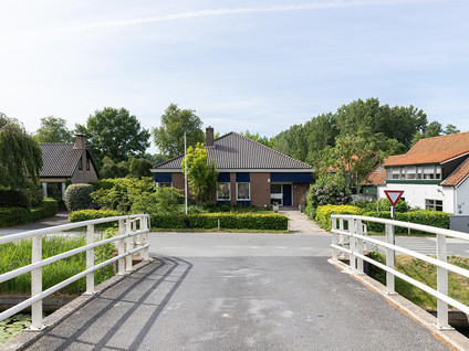 Westeinde 64
