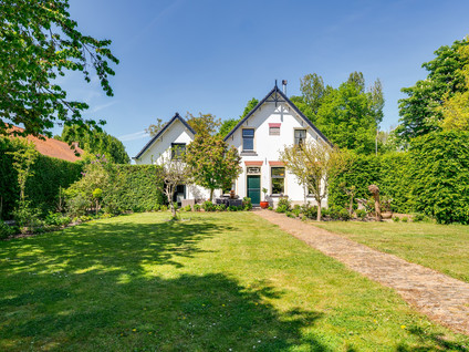Bouwdijk 11